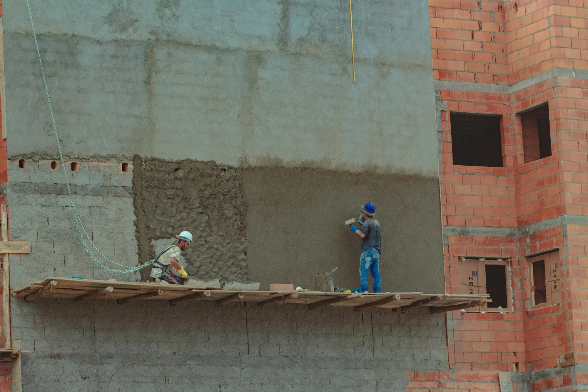 Negros recebem R$ 3 mil a menos que brancos na Bahia, aponta relatório