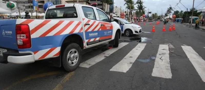 TRÂNSITO: Eventos interditam o tráfego de veículo em diversos bairros de Salvador neste domingo
