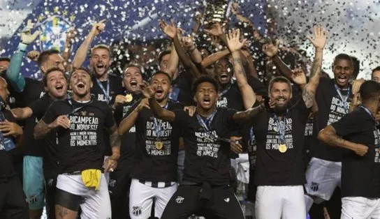 #TBT: Em 2015, Ceará desbancava favoritismo do Bahia e erguia pela primeira vez a taça da Copa do Nordeste