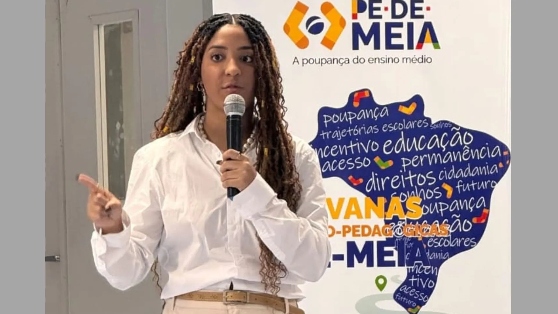 Nath Finanças realiza palestras na Caravana Pé-de-Meia de Salvador
