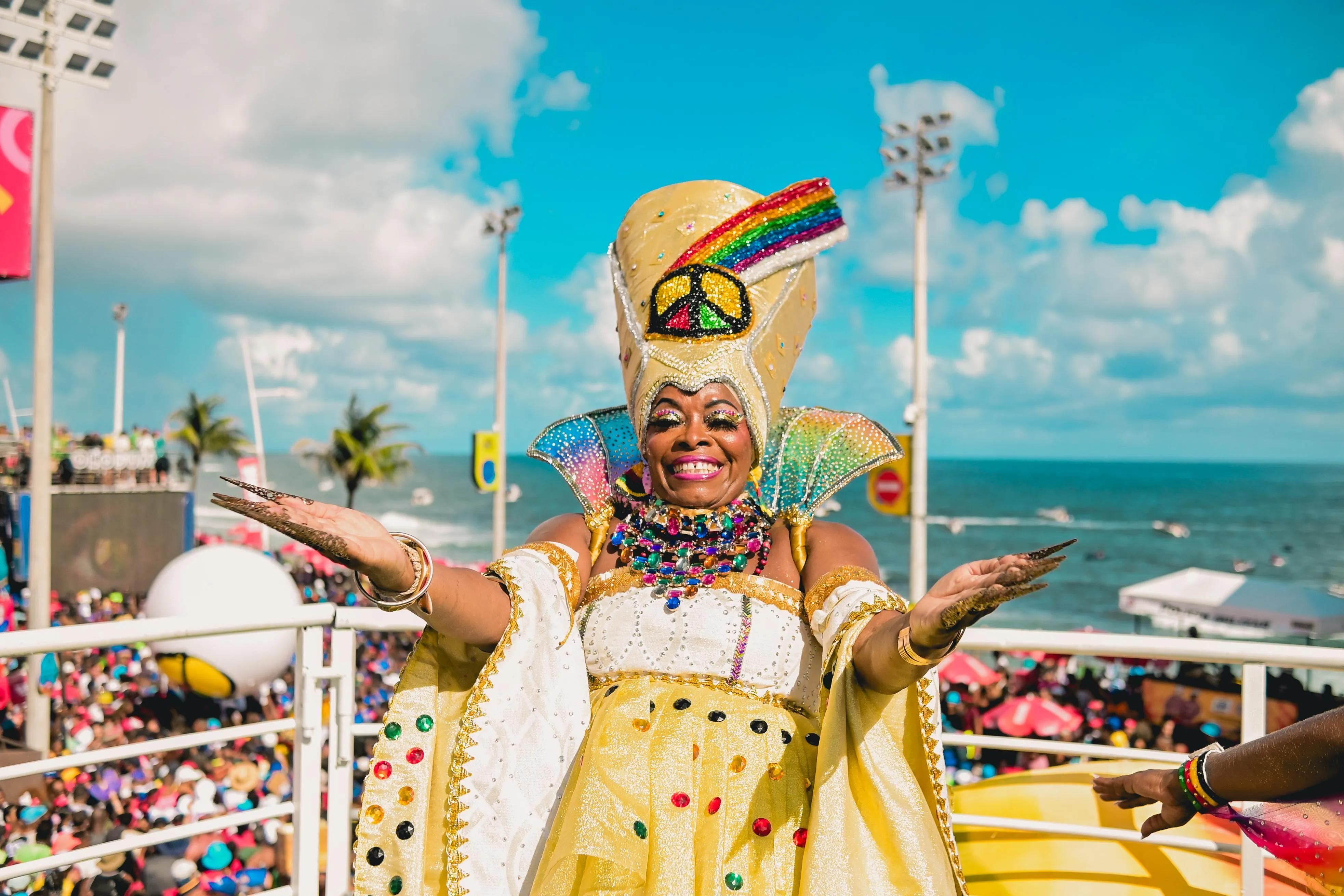 Carnaval em imagens: veja como foi o domingo nos circuitos da folia