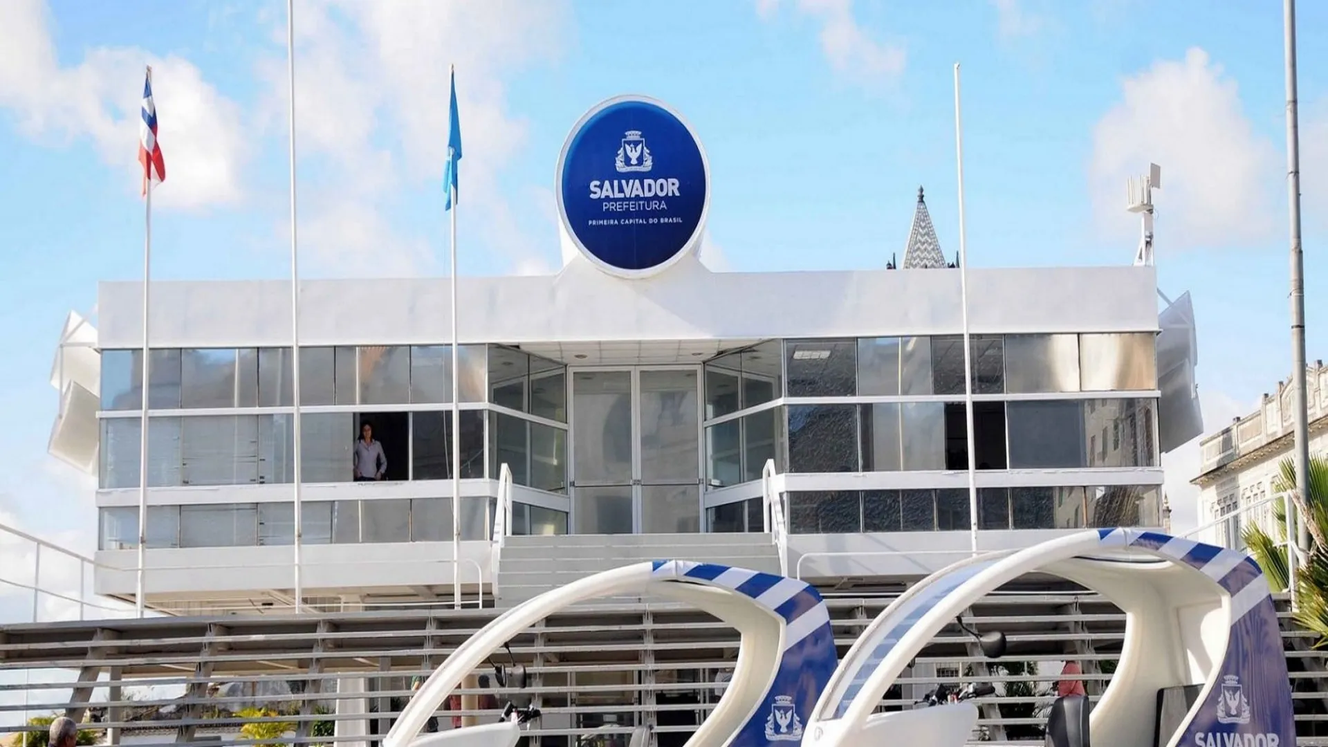 Candidatos fazem prova de concurso público para vagas de professor e coordenador pedagógico da Prefeitura de Salvador 