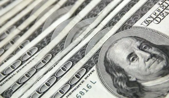Dólar segue em alta e bate R$ 6,19 mesmo após leilão do BC