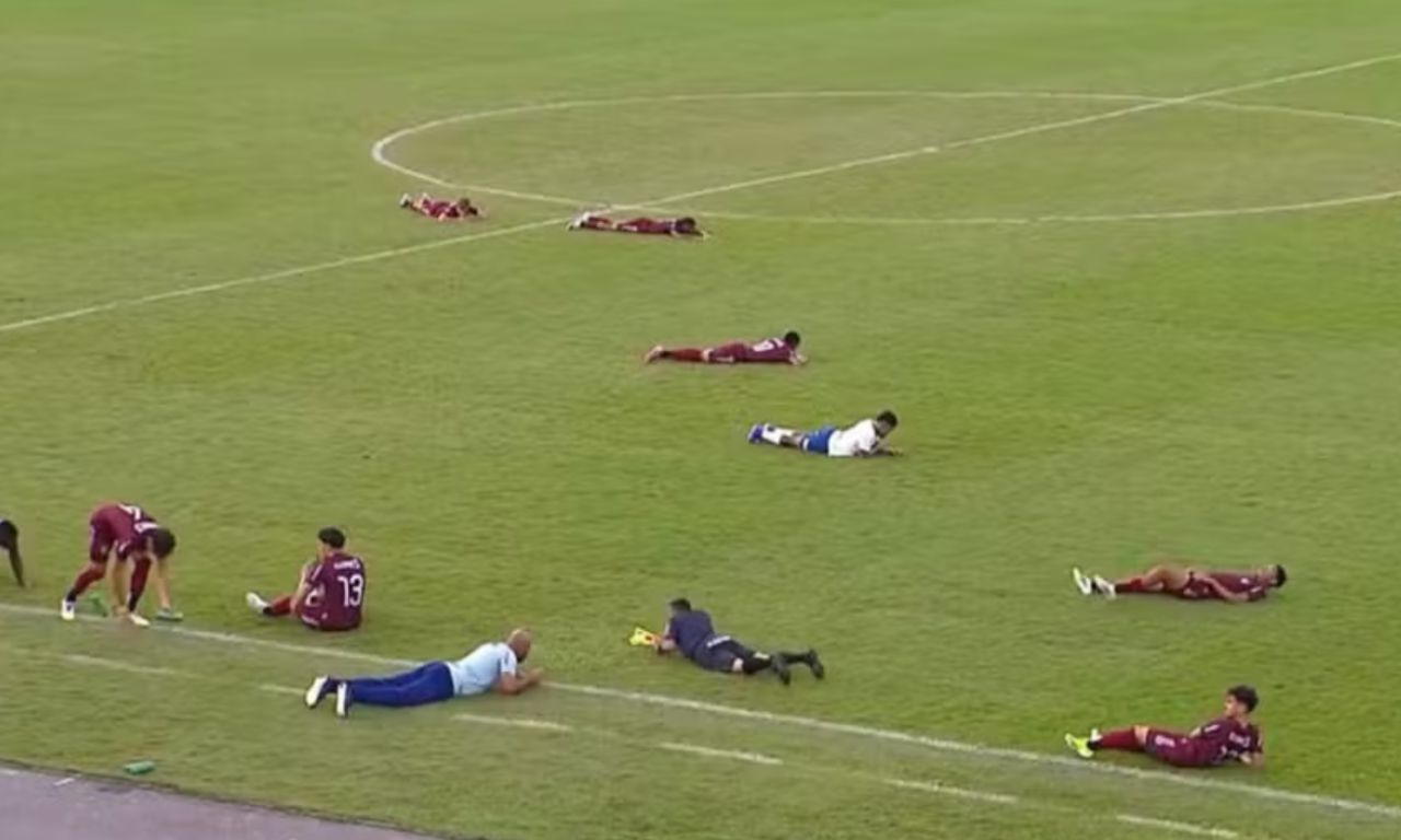 enxame de abelhas interrompe final do Baian&atilde;o sub-20. Foto: reprodu&ccedil;&atilde;o |TVE