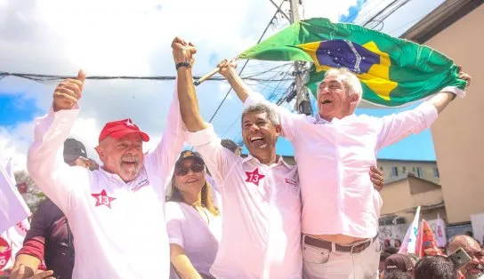 Otto Alencar perde celular em ato com Lula no Bonfim