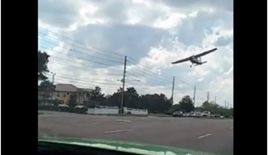 Nota zero: piloto faz cálculo errado, avião fica sem combustível e cai em rodovia; veja vídeo 