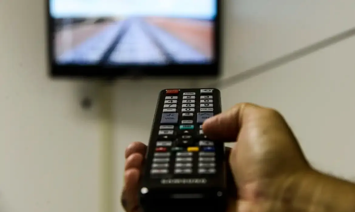 Nova geração da TV aberta: Lula regulamenta implantação da TV 3.0