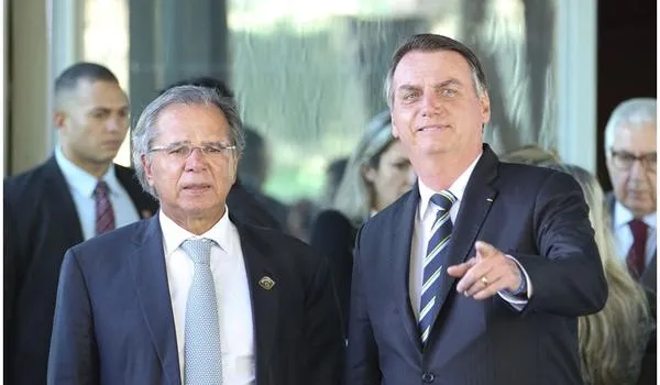 Bolsonaro autoriza ministro discutir nova CPMF, mas quer substituição de impostos