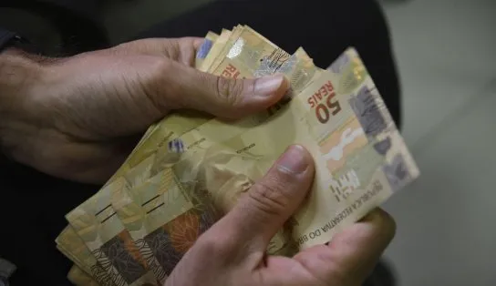 Endividamento atinge 78,9% das famílias brasileiras em novembro