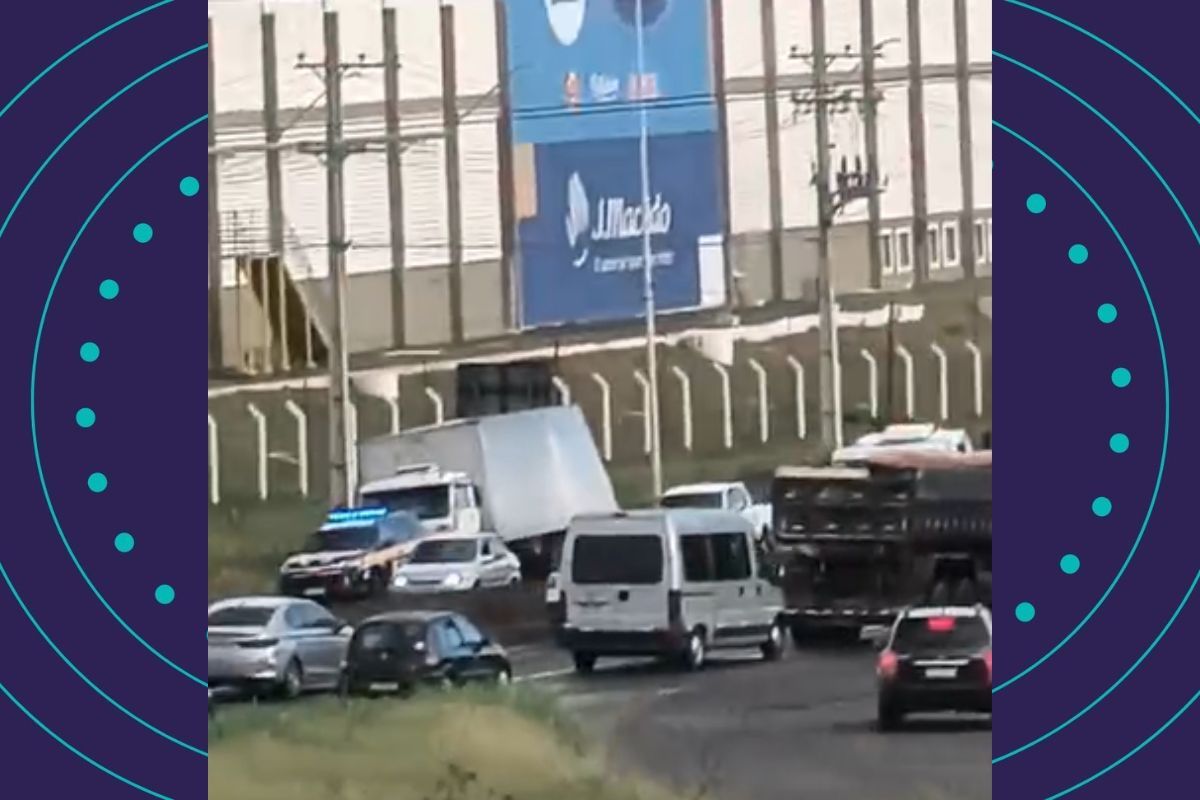 Colisao Entre Veiculos Na Br 324 Deixa Uma Pessoa Morta E Três Feridas. | Foto: Reprodução Rede Social