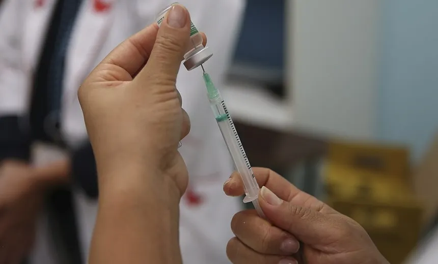 Dia D de vacinação contra gripe acontece neste sábado, em Salvador