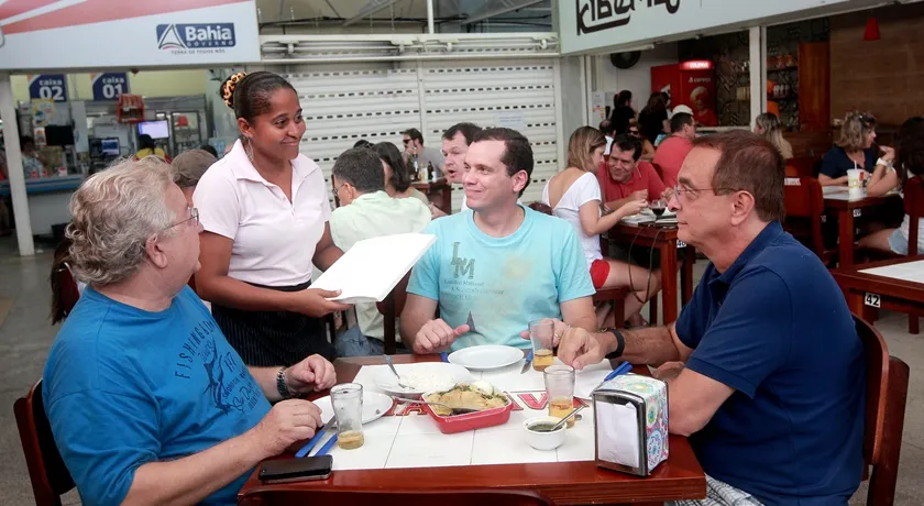 Mercado do Rio Vermelho se transforma em ponto turístico