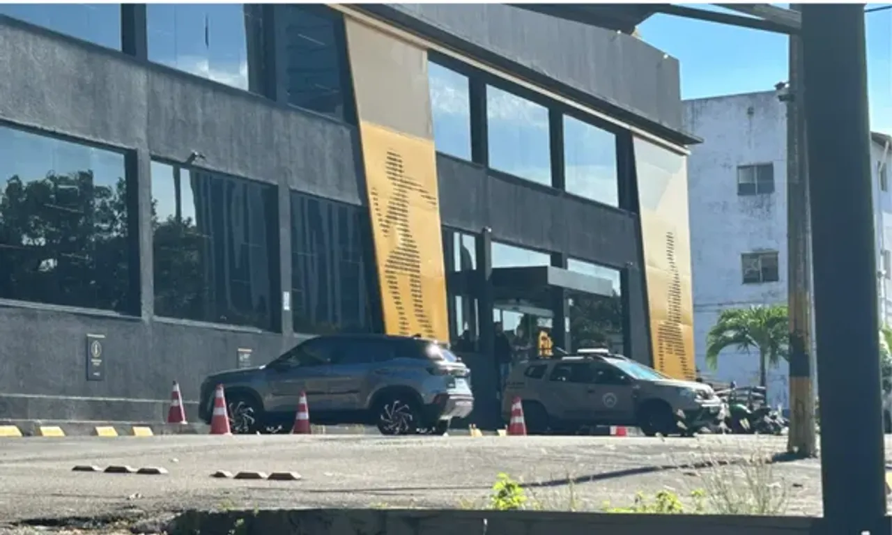 Homem morre durante treino e academia precisa ser evacuada em Salvador. Foto: Liven Paula | Aratu On