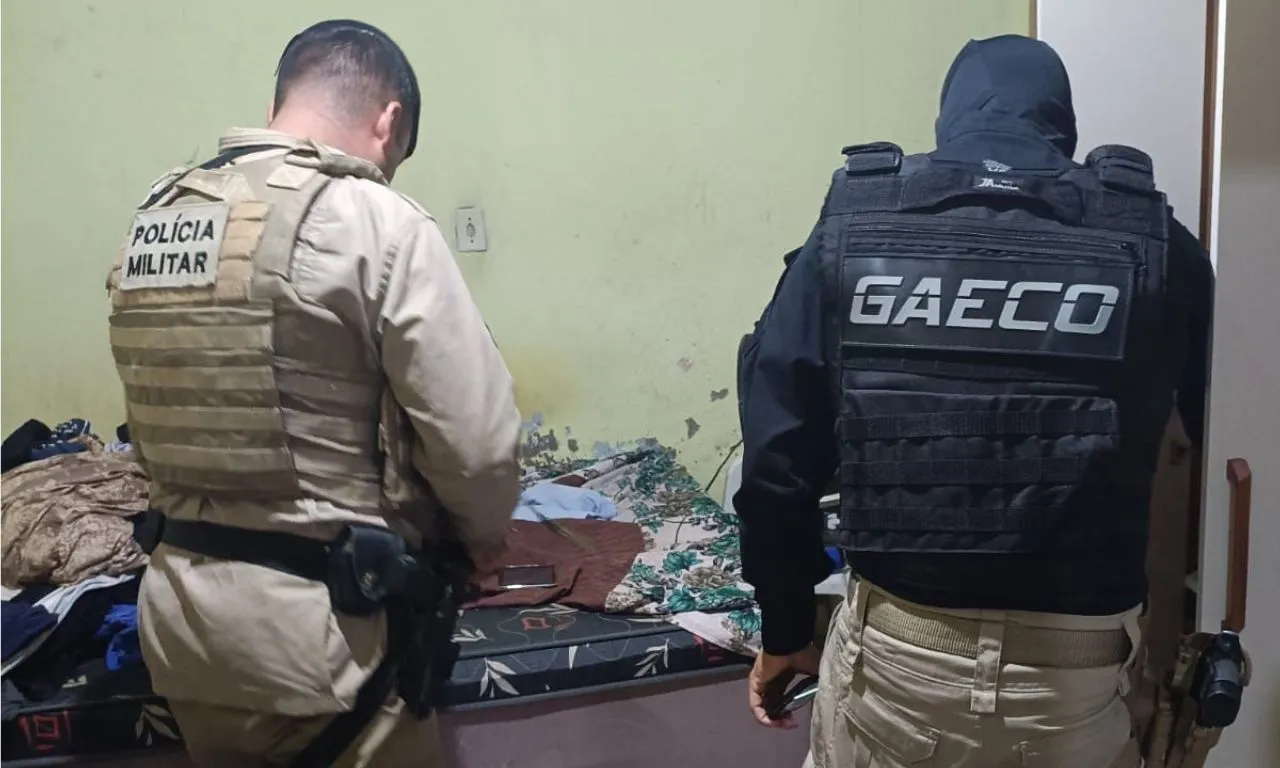 Operação contra tráfico de drogas cumpre mandados em três estados