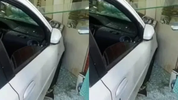 Carro automático invade ótica após motorista perder controle na Bahia 