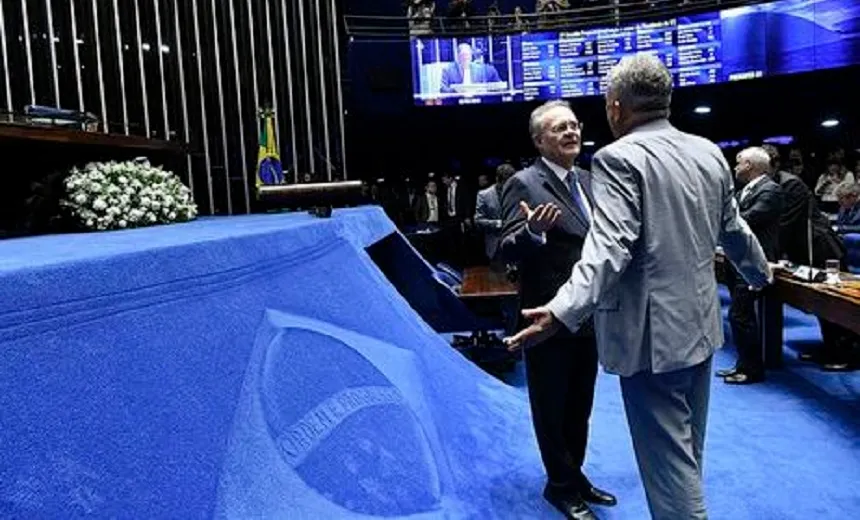 Renan Calheiros critica quem defende voto aberto para a presidência do Senado