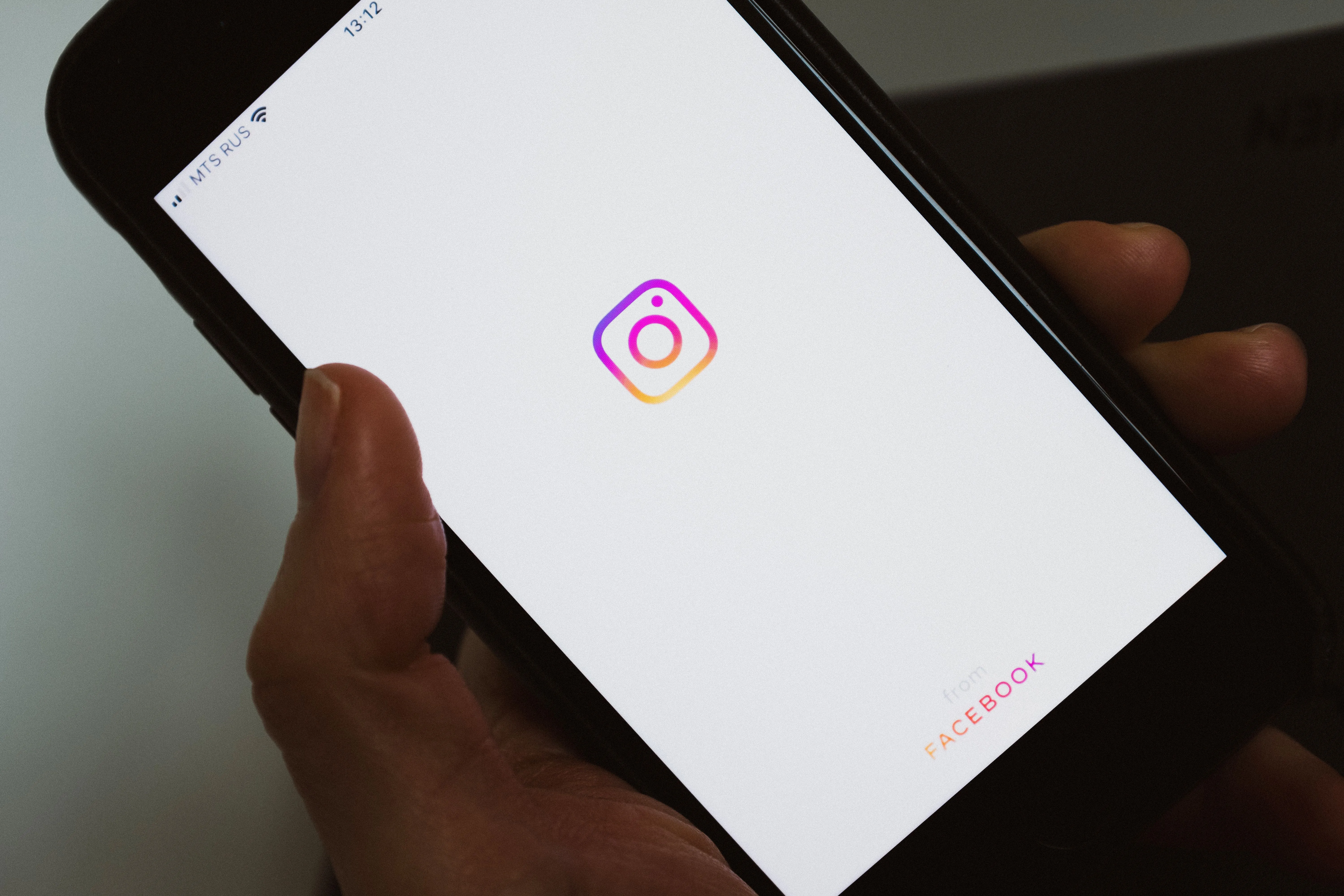 Instagram e Facebook caíram? Usuários relatam falhas nas redes sociais