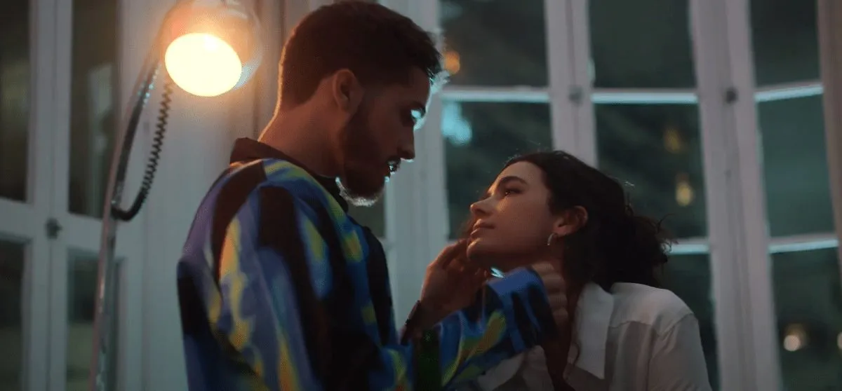 Namorado conta experiência com 'sexo e comida' com Bruna Marquezine: 'Quase tive um orgasmo'