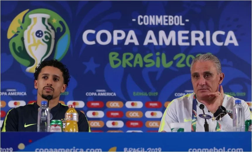 Em coletiva, Tite esconde time titular e pede apoio da torcida