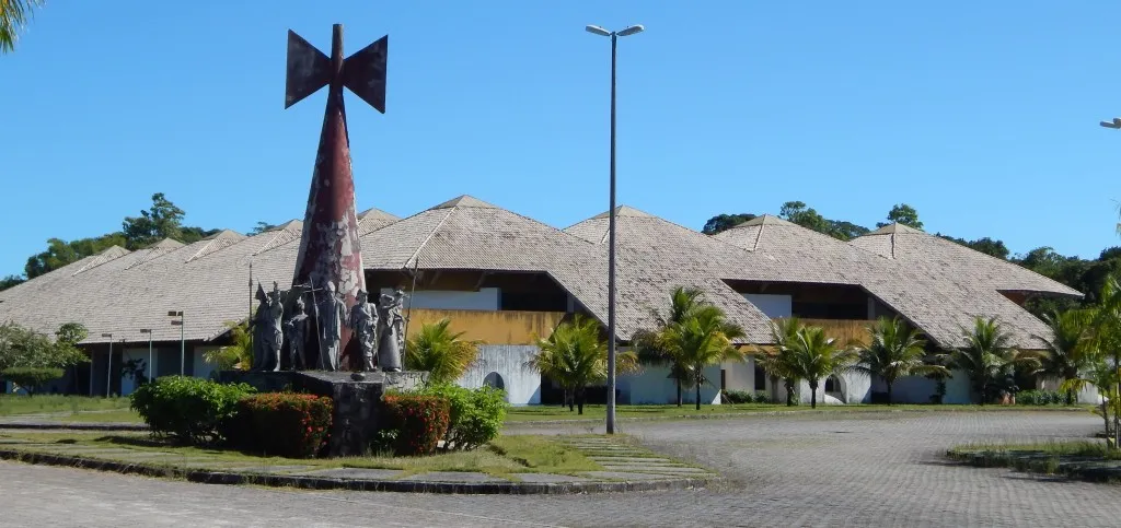 Rui inaugura instalações da Universidade Federal do Sul da Bahia, em Porto Seguro