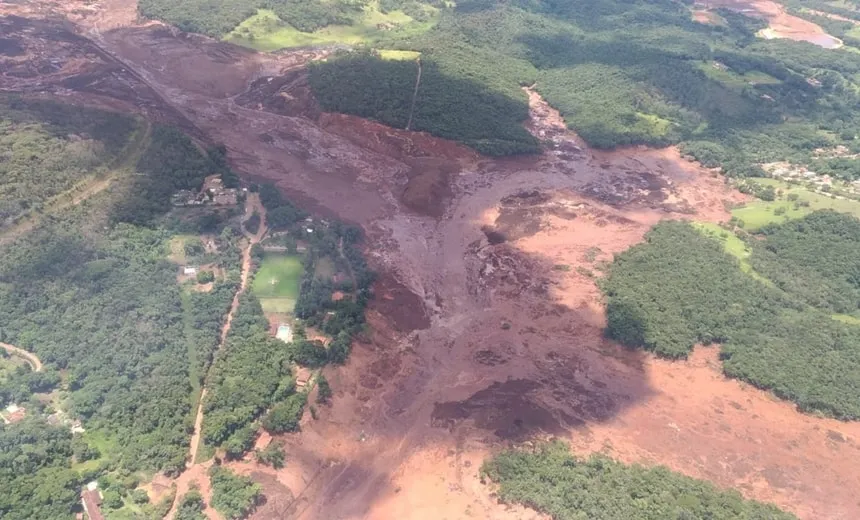 Barragem rompe e lama ‘invade’ município de Brumadinho, na Grande BH