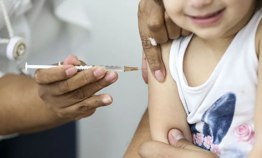 Ministério da Saúde recomenda dose extra contra o sarampo em bebês menores de 1 ano