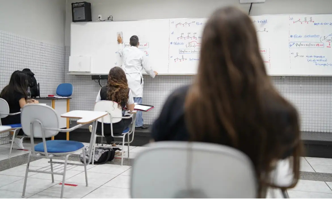 Para ter direito à isenção da taxa do Enem dos Professores, o candidato deve atender a pelo menos um dos requisitos. Foto: Reprodução
