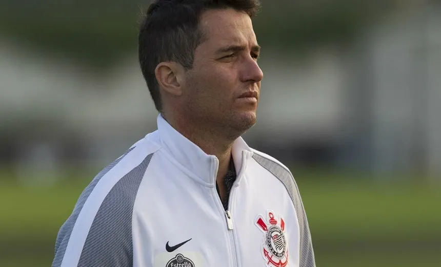 Osmar Loss é anunciado como novo técnico do Vitória; confira
