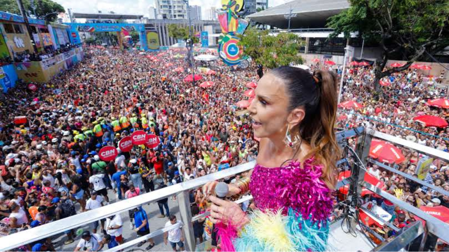 Ivete Sangalo comanda a lista com 
