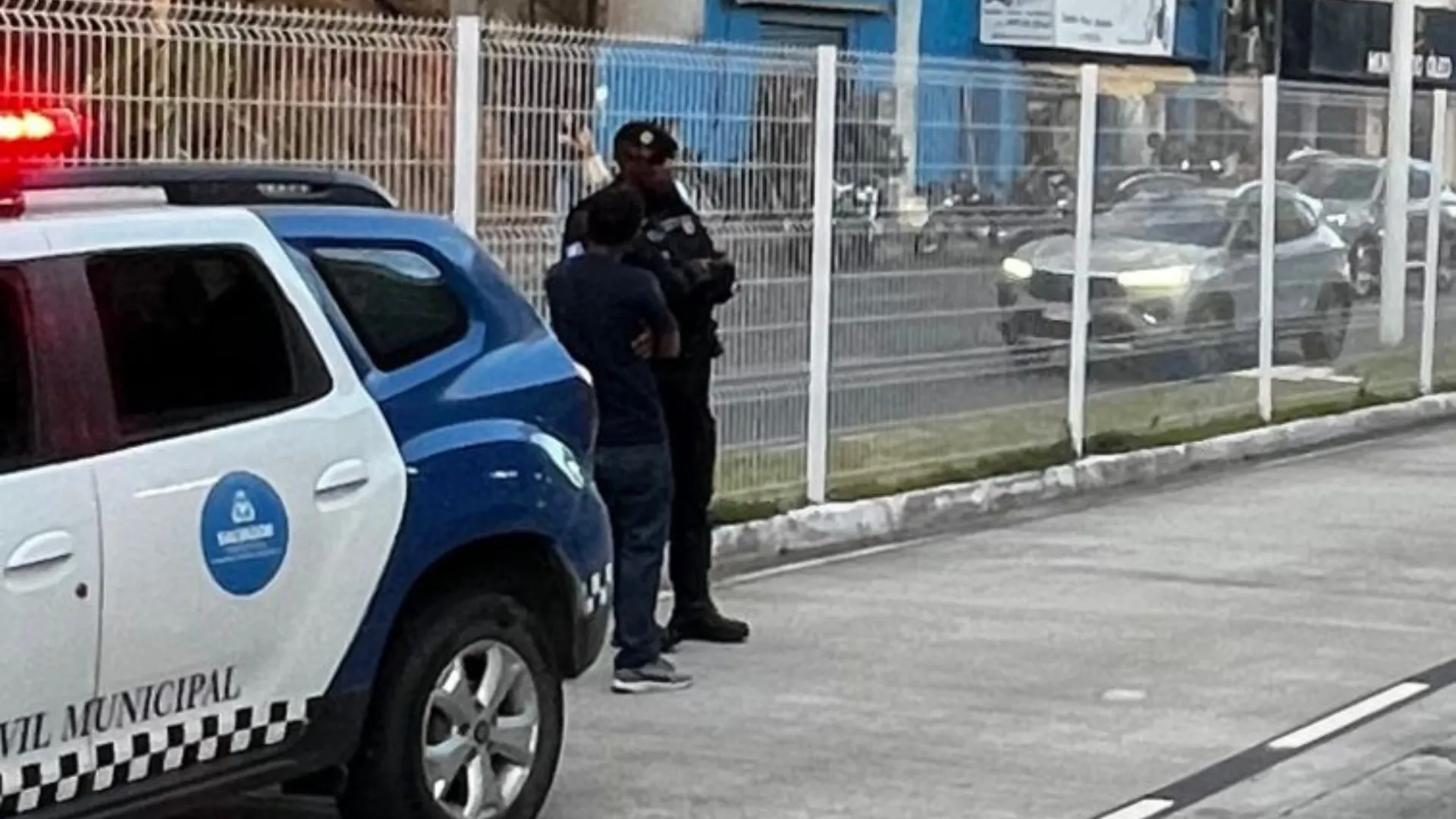 Suspeito é preso após perseguir mulher no BRT de Salvador 