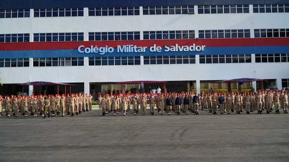Estudantes do Colégio Militar de Salvador têm fotos manipuladas vendidas em sites