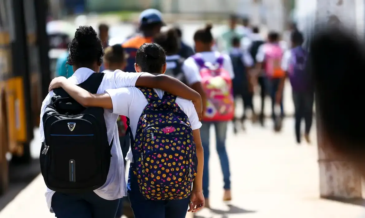 PLP que cria Sistema Nacional de Educação visa melhorar colaboração entre entes federativos. Foto: Marcelo Camargo / Agência Brasil