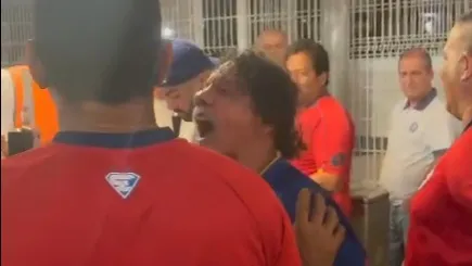 Binha se revolta ao ser barrado em jogo do Bahia: 'Vou entrar nesta p***'