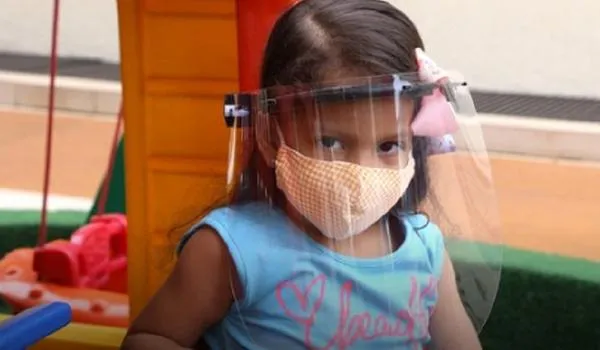 Ministério da Saúde alerta sobre uso de máscara e protetores faciais em crianças de até 2 anos