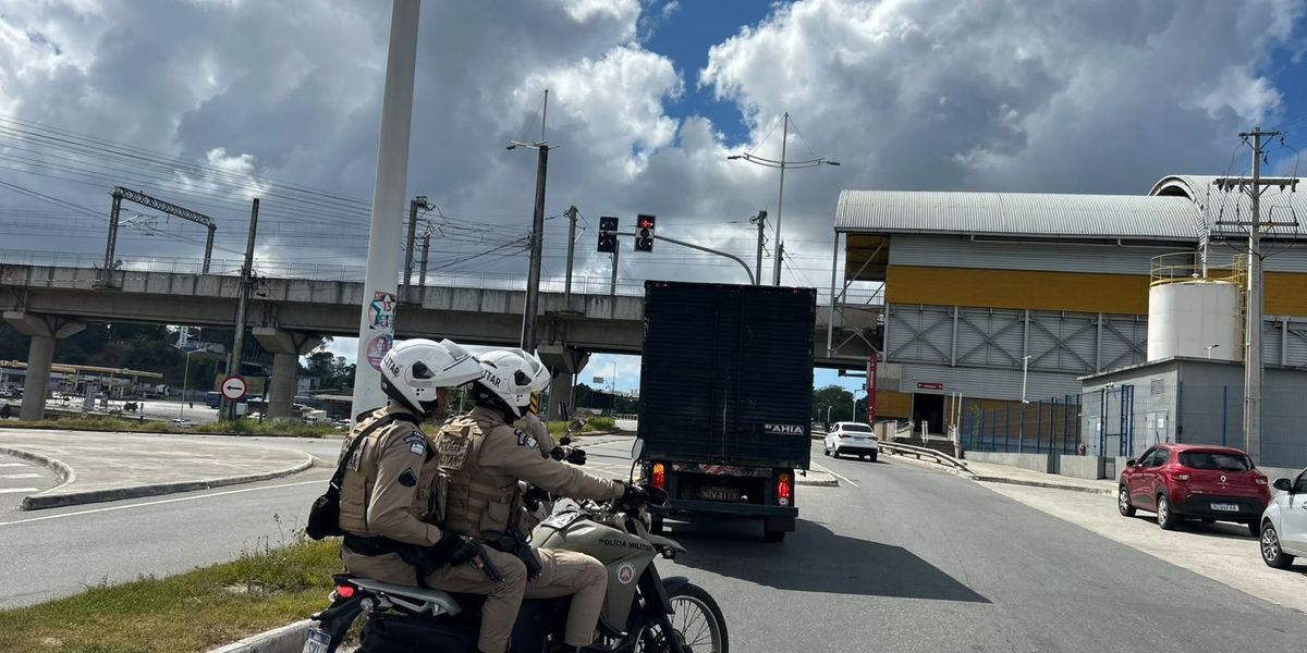 Urnas Eletr&ocirc;nicas S&atilde;o Escoltadas Pela Pol&iacute;cia Militar At&eacute; Os Locais De Vota&ccedil;&atilde;o Na Bahia