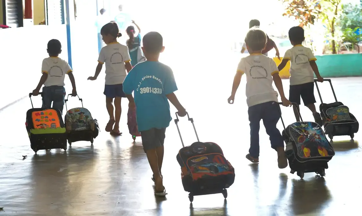 Recurso para creches e transporte escolar são do Novo PAC Seleções da Educação 2025. Foto: Elza Fiúza / Agência Brasil