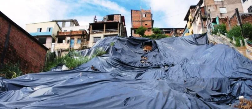 O MEDO DA TRAGÉDIA: Começou a temporada de chuvas na cidade. Quem protegerá o Marotinho?