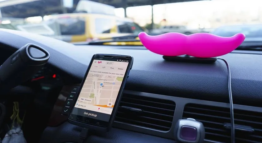 CARONA SOLITÁRIA: Concorrente do Uber vai testar carros sem motorista em 2017