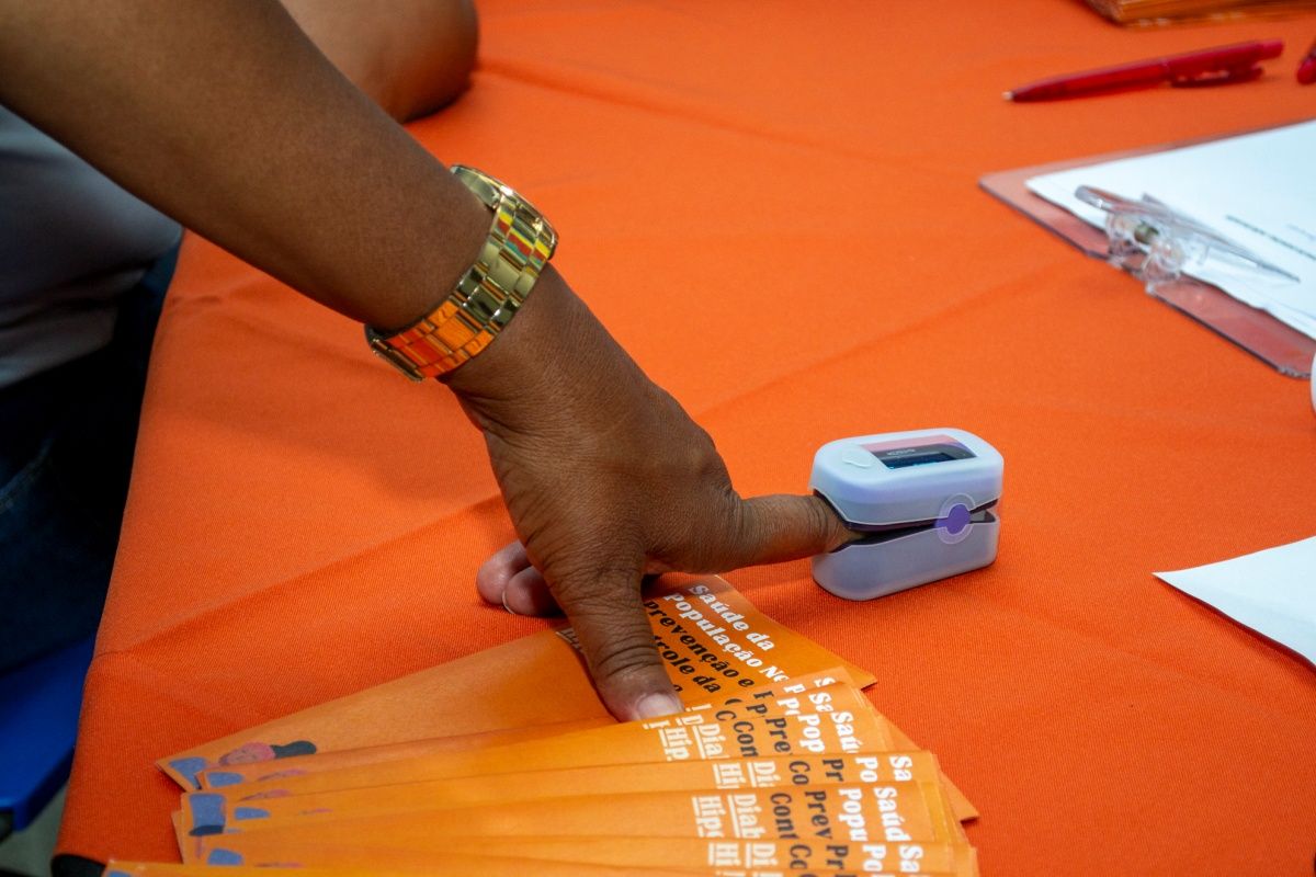 A Feira de Saúde da População Negra promove ações de saúde, beleza e valorização da identidade negra. Foto: Divulgação