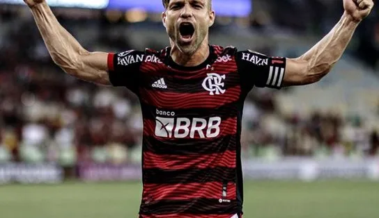 Aposentando a faixa: Capitão do Flamengo, meia Diego Ribas anuncia fim de carreira