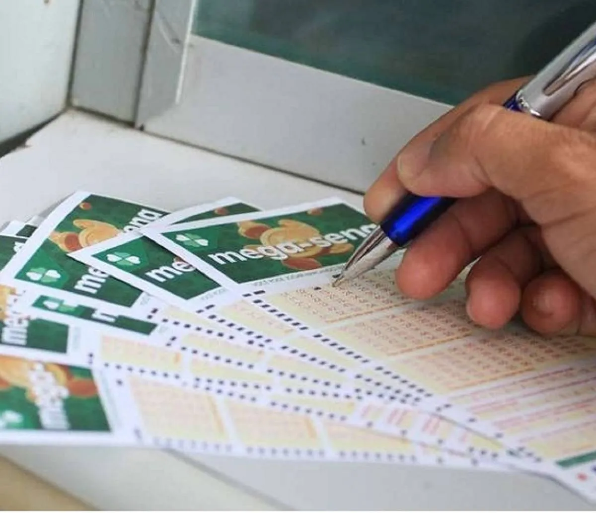 Mega-Sena sorteia prêmio de R$ 44 milhões neste sábado
