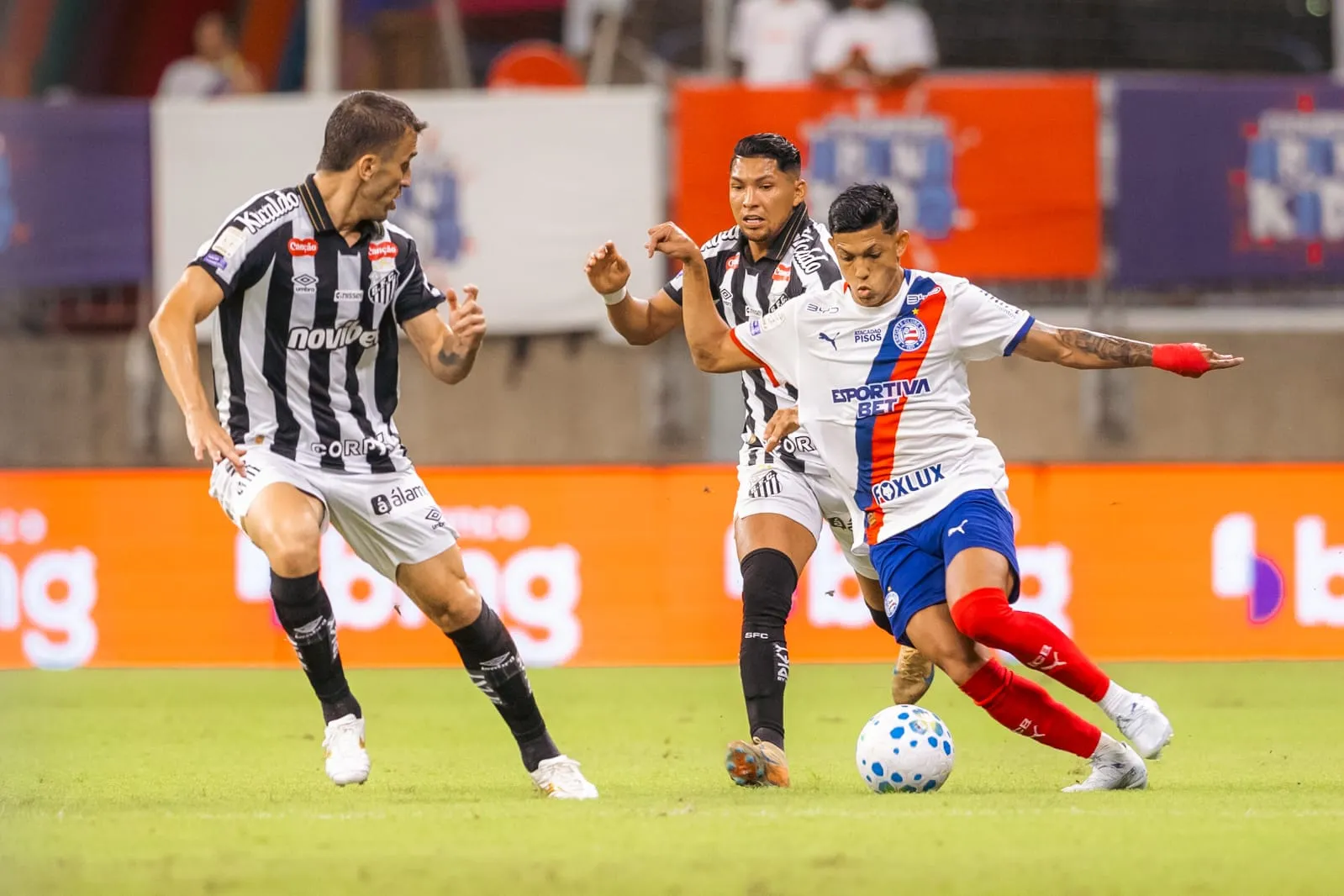 Com reação no segundo tempo, Bahia empata com o Santos na Fonte Nova