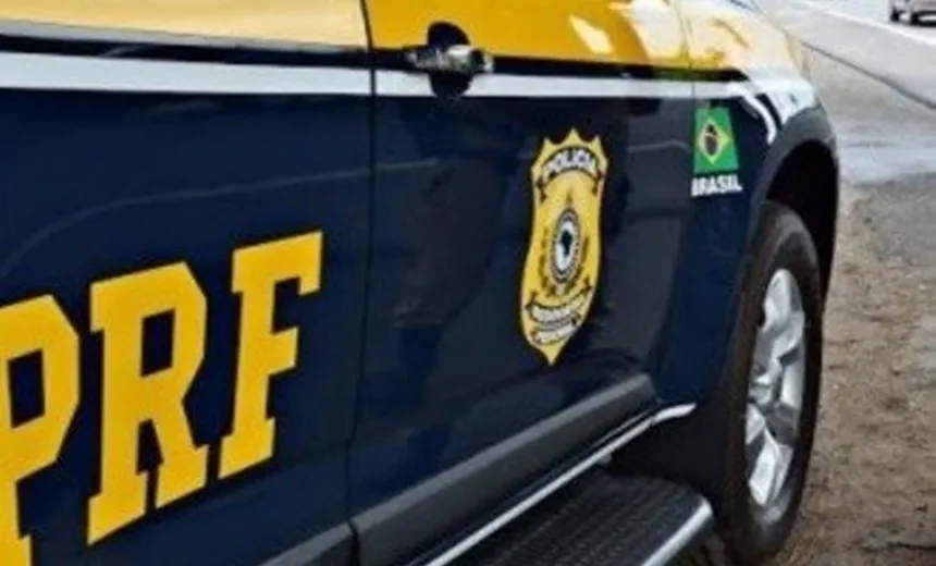 Simões Filho: caminhoneiros fazem protesto e seguem em passeata na BR-324; PRF-BA monitora