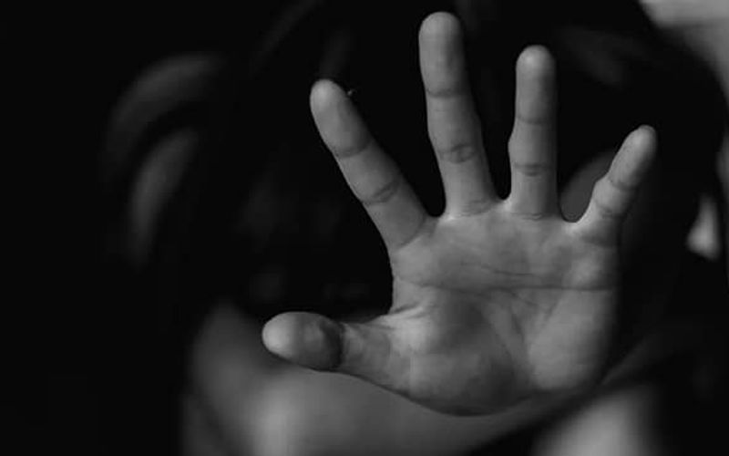 No Brasil, agress&otilde;es contra menores podem resultar em penas severas, previstas no Estatuto da Crian&ccedil;a e do Adolescente, incluindo pris&atilde;o por maus-tratos e tentativa de homic&iacute;dio/Foto: Reprodu&ccedil;&atilde;o