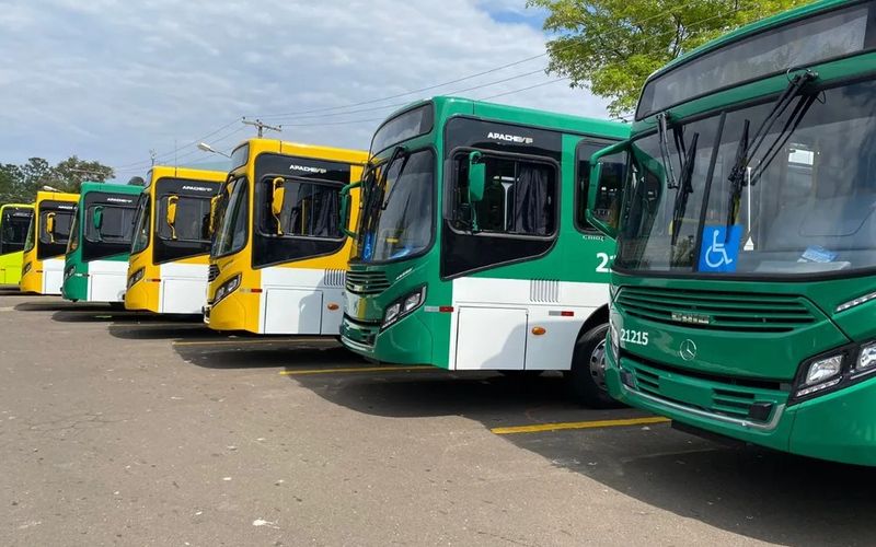 Os passageiros dos &ocirc;nibus de Salvador devem conferir os desvios antes de sair de casa neste s&aacute;bado. As altera&ccedil;&otilde;es s&atilde;o tempor&aacute;rias e est&atilde;o relacionadas &agrave; realiza&ccedil;&atilde;o do evento religioso/Foto: Reprodu&ccedil;&atilde;o&nbsp;