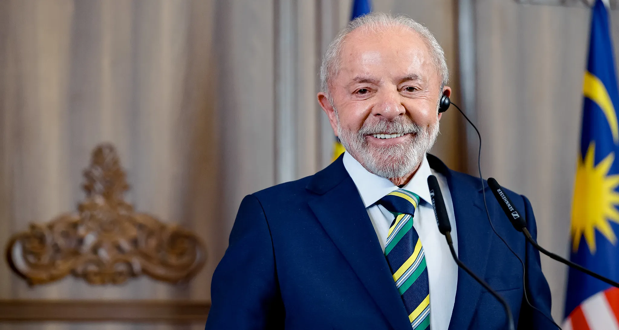 Lula faz 80 anos se torna o primeiro presidente octogenário do Brasil