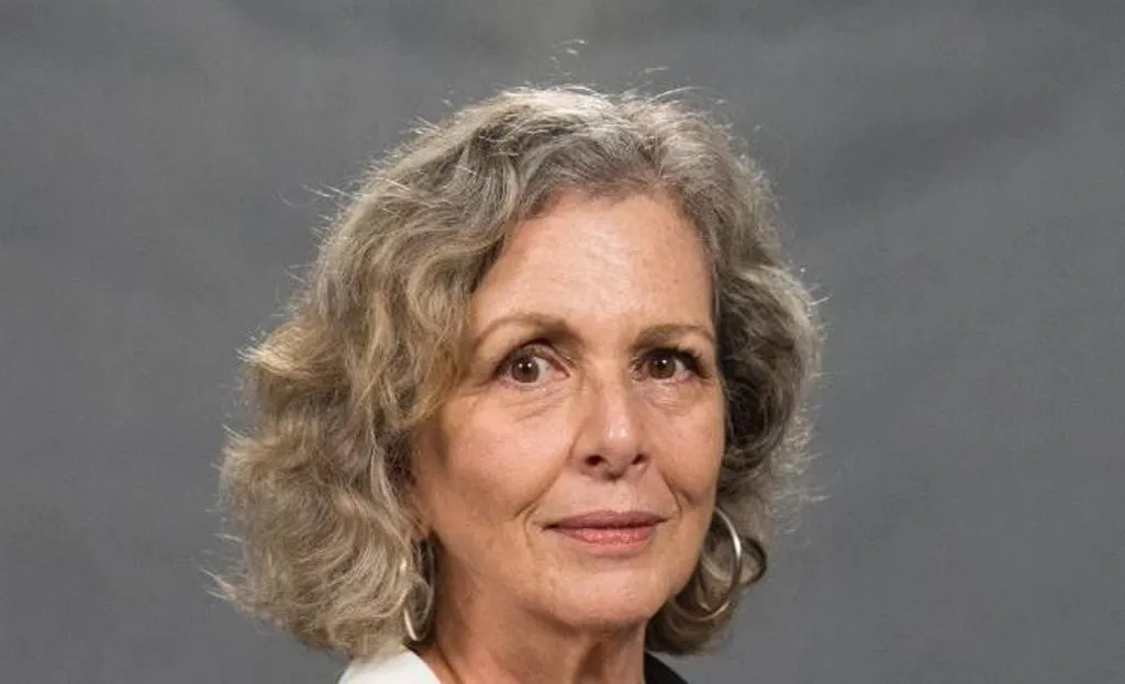 “Brasileiro tem mania de esquecer vilãs”, diz Irene Ravache