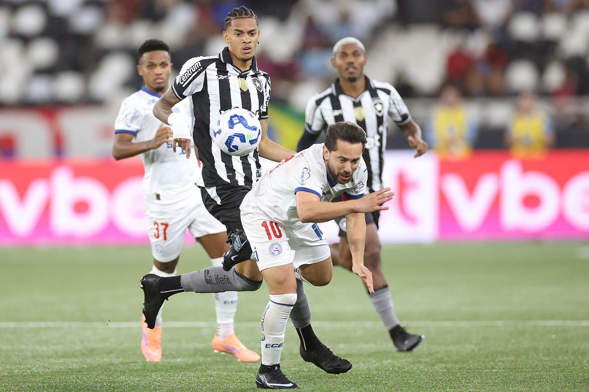 JO Bahia perdeu por 2x1 para o Botafogo em um jogo em que dois atletas sairão com lesões e o atacante Sanabria foi expulso. Foto: Vitor Silva/Botafogo