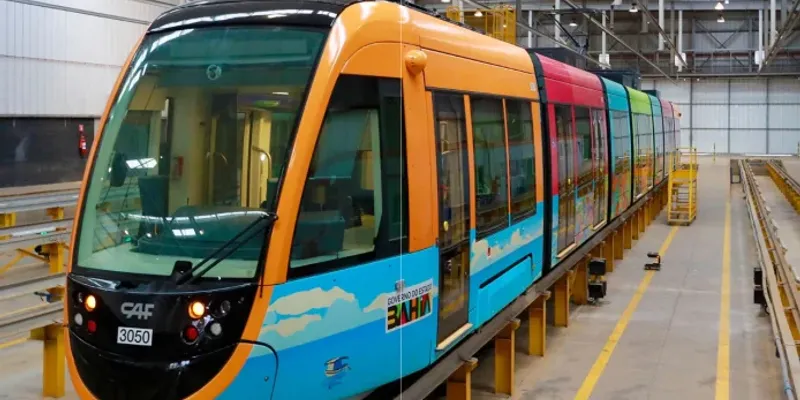 O projeto visa substituir o antigo trem do subúrbio, desativado em 2021, e terá uma extensão total de aproximadamente 37 km e 34 paradas/Foto: Joá Souza/Govba