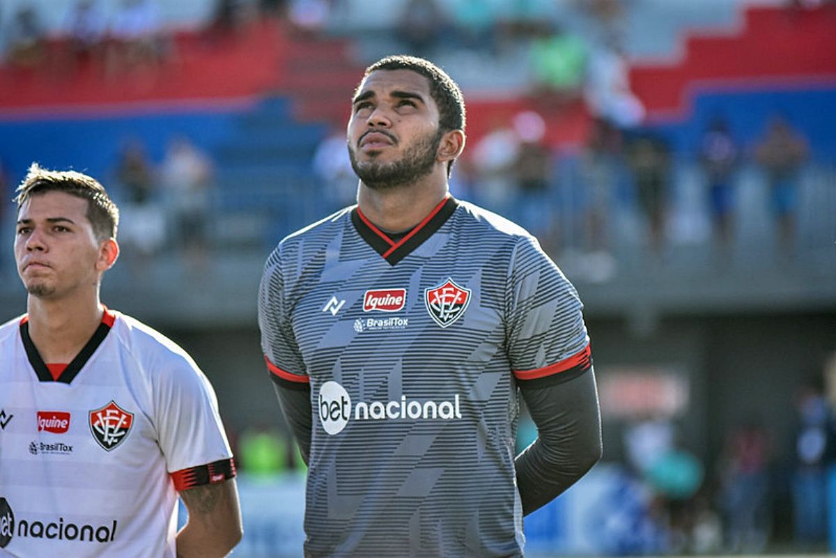 Uniforme do Vit&oacute;ria com fornecedor Nego, de marca pr&oacute;pria. Foto: Pietro Carpi/EC Vit&oacute;ria